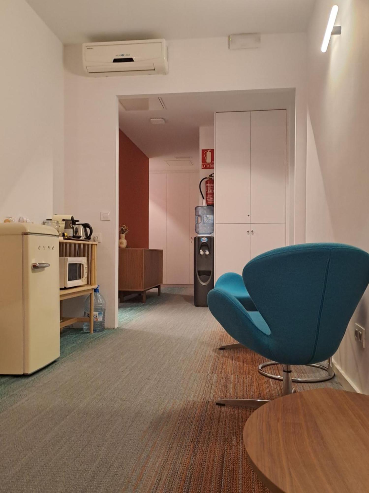 Отель Hostal Barcelona Centro Экстерьер фото