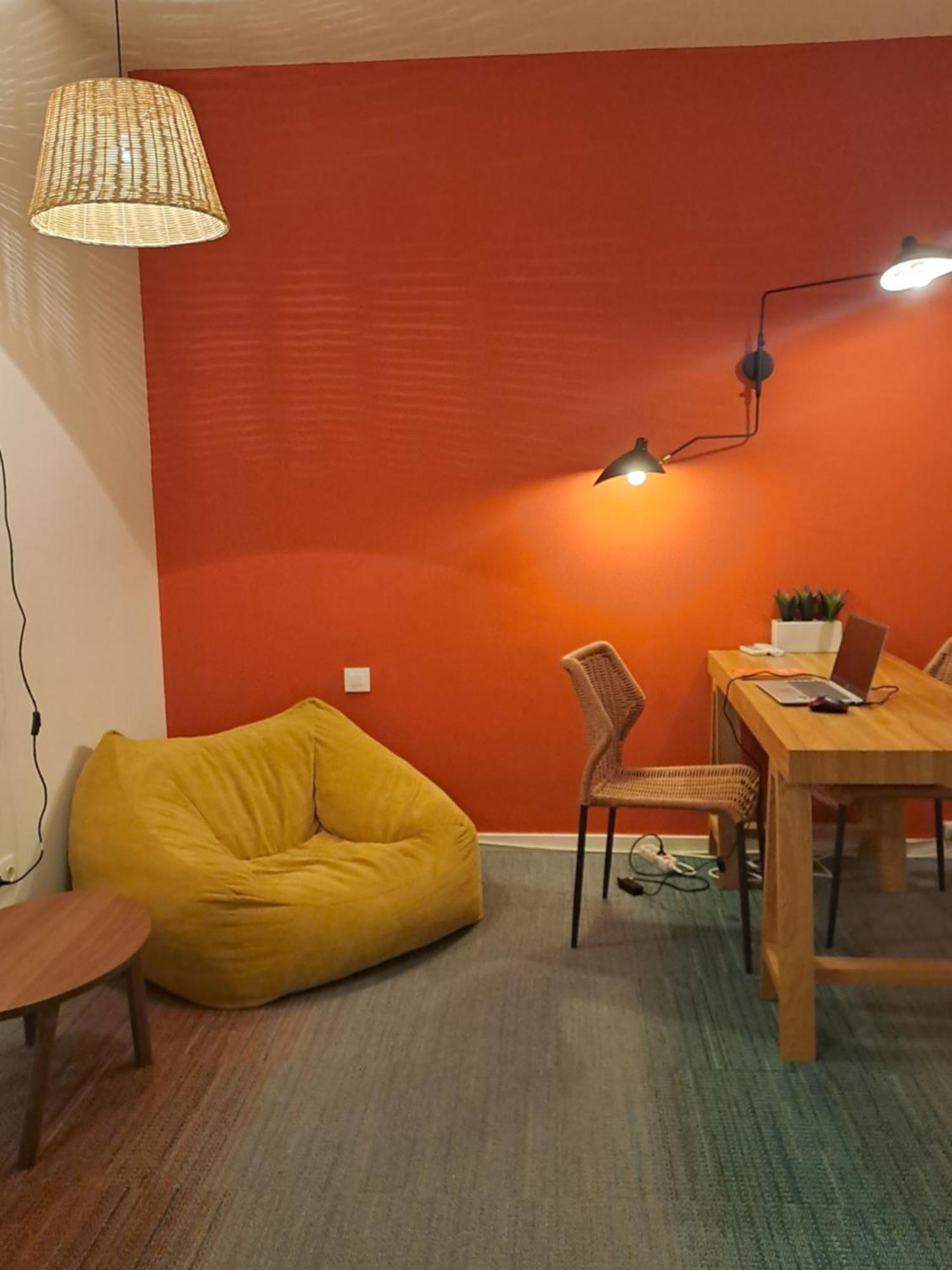 Отель Hostal Barcelona Centro Экстерьер фото