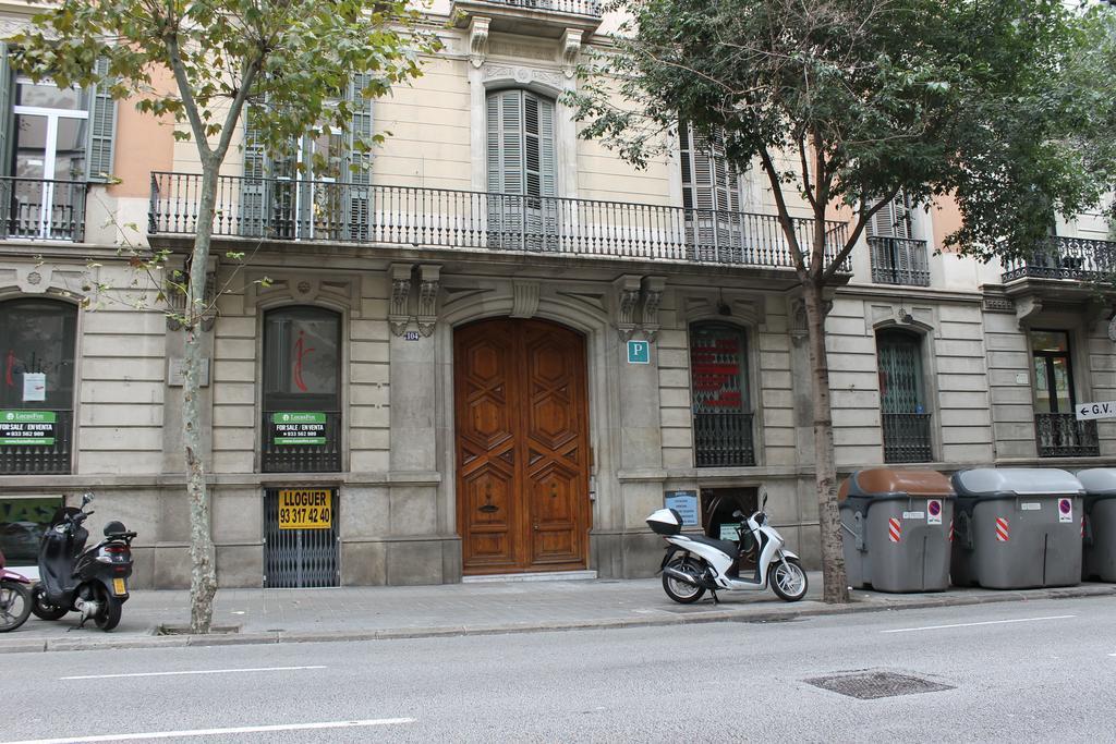 Отель Hostal Barcelona Centro Экстерьер фото