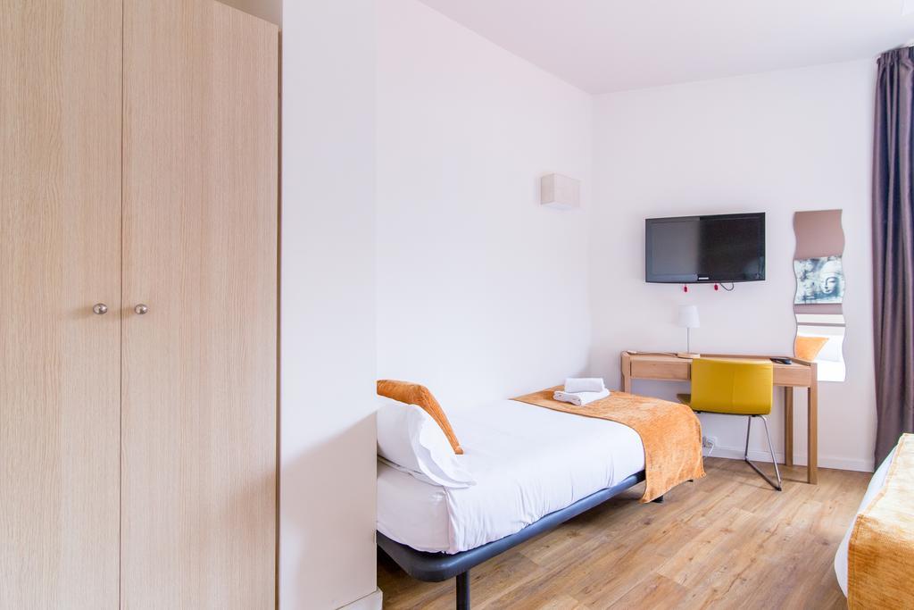 Отель Hostal Barcelona Centro Экстерьер фото