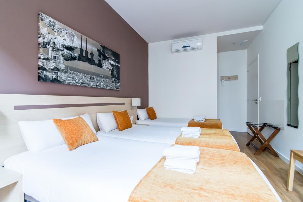 Отель Hostal Barcelona Centro Экстерьер фото